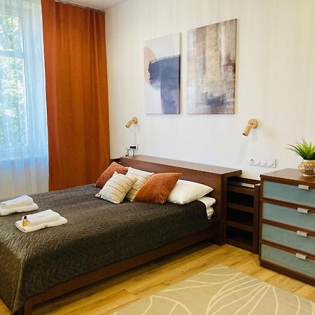 St. Cross Apartment クラクフ エクステリア 写真